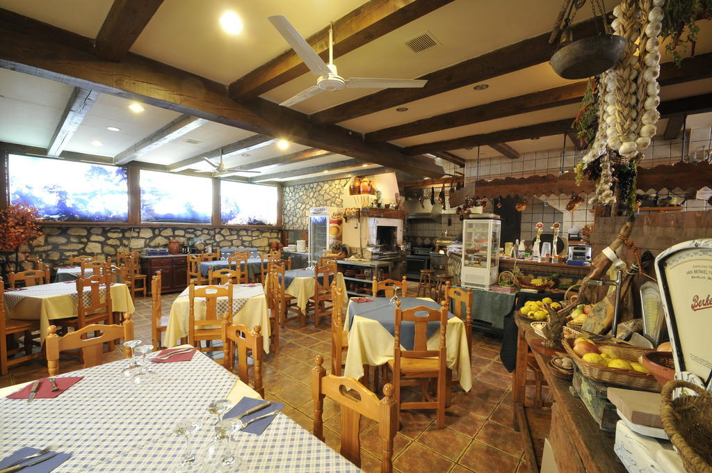 Rural Casa Parri * Poveda de la Sierra